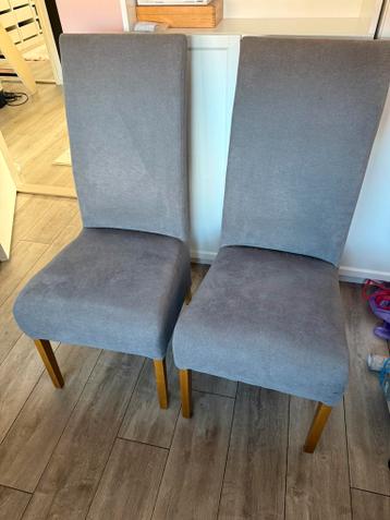 GRATIS 2 eetkamerstoellen taupe / grijs stoffen stoellen