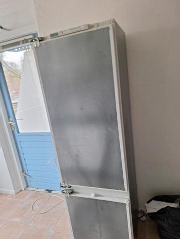 Gratis Koelkast met vriesvak - Goed onderhouden