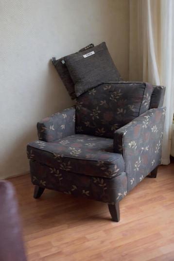 GRATIS AF TE HALEN MEUBELS