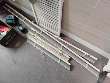 Gratis luxaflex diverse breedtes. Gebruikte staat