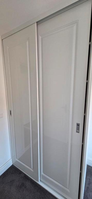 Kastdeuren en complete kast - zware kwaliteit