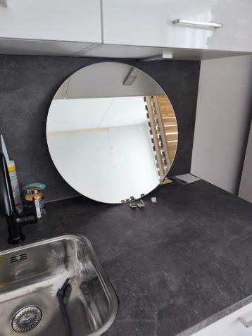 Spiegel - 60 cm - Zo goed als nieuw - Gratis!