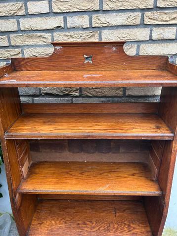 Gratis: Houten Boekenkast met 4 Planken
