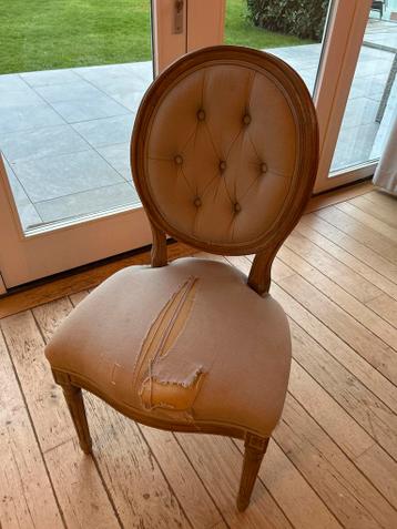 Stoel met gescheurde zitting - Opknapper