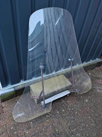 Gebruikt regenscherm voor retro scooter gratis op te halen.