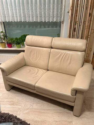 GRATIS Tweezits- en 2.5-zitsbank