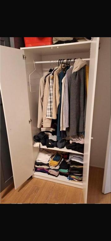 Gratis, Witte Kast met Deuren en Hangruimte