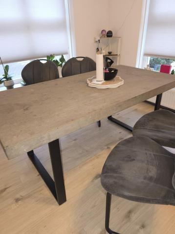 Betonlook tafel GRATIS