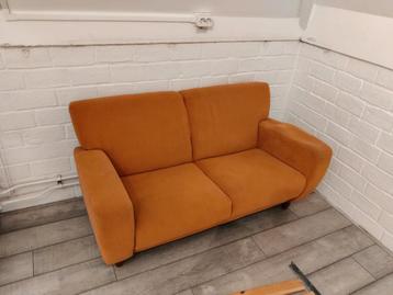 GRATIS AF TE HALEN: Klein retro bankje