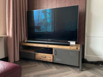 Tv meubels, 2 verschillende