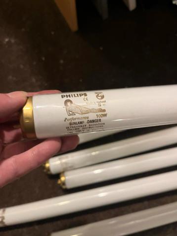 Gratis: 10 Philips Solariumlampen - Weinig Gebruikt