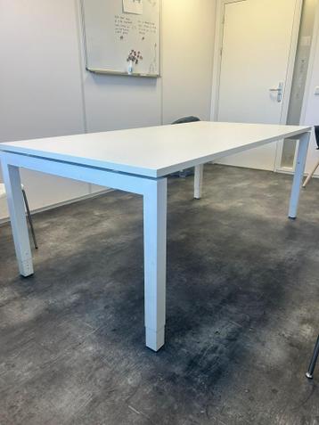 Gratis eettafel (kantine)