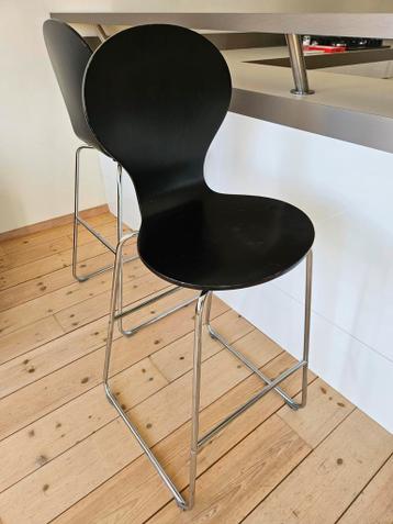 Twee barkrukken - gratis op te halen