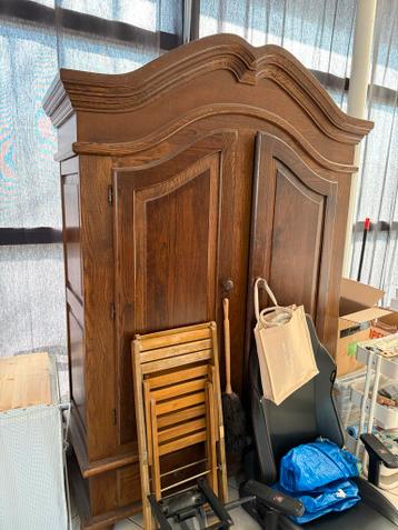 Vintage Kleerkast - Gratis Af te Halen!