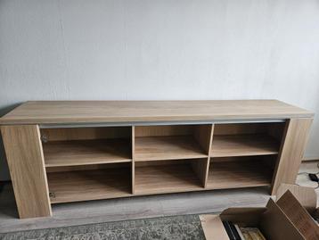 Mooie Dressoir met Opbergruimte Gratis af te halen