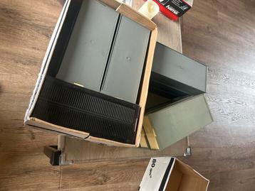 Raampjes & Opbergdozen voor dia’s evt scherm en projector