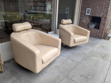2 gratis lederen draai fauteuils
