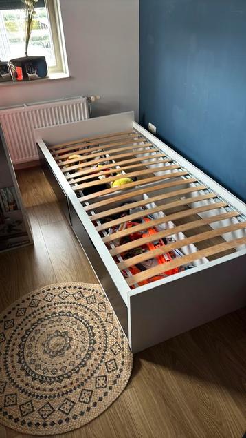 Gratis bed Ikea 200x90