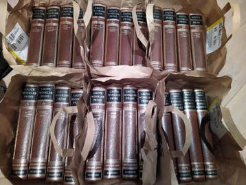 Winkler Prins encyclopedieën + 4 jaarboeken