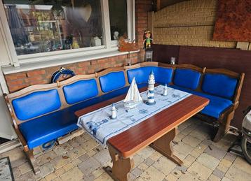 Gratis Duitse zithoek massief hout + stoel