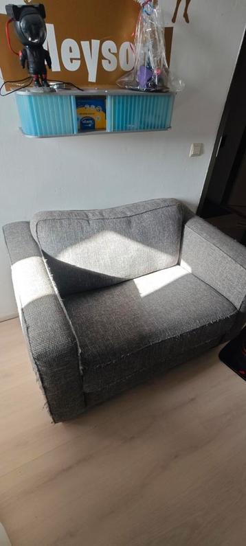 Gratis loveseat / brede stoel.