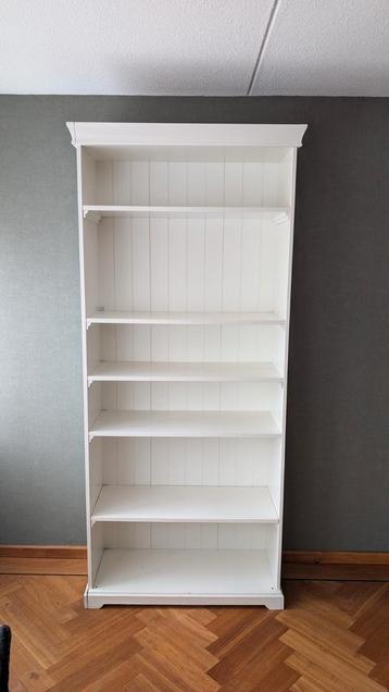 Gratis IKEA Boekenkast - Kleine Beschadiging