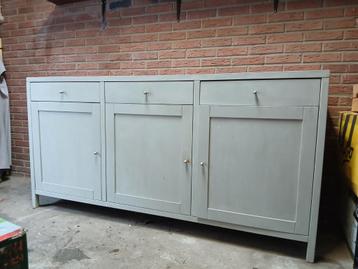 GRATIS - Grijs dressoir met lades en kastjes