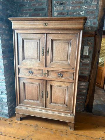 Houten kast, 160x105x40cm