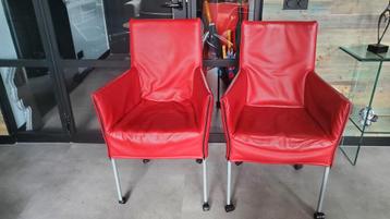 Gratis lederen stoeltjes