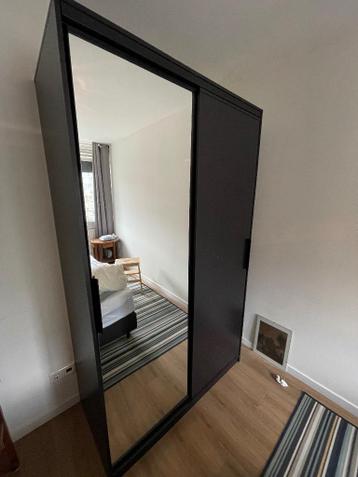 Ikea hang-legkast met grote spiegeldeur, gratis af te halen