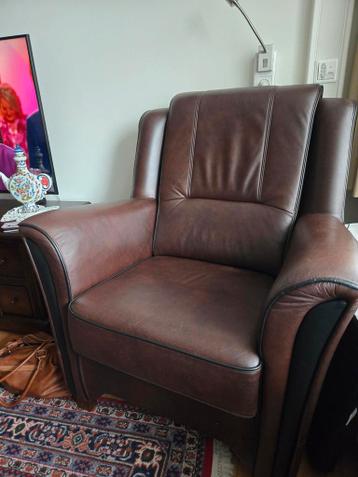 Mooie comfortabele lederen fauteuils 3 stuks