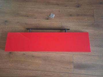 LACK boekenplank (110x26 cm, gratis)