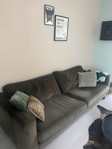 Nog prima warmgroene velours bank.