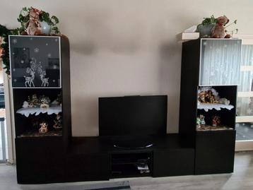 Ikea Besta tv / wand meubel, kast donker 300cm breed totaal