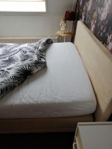 GRATIS, Elektrische boxspring 140x210