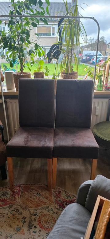 4 Bruine Eetkamerstoelen