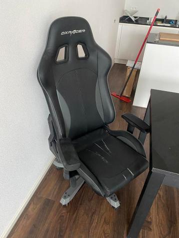 ASAP DXRACER gaming chair (orig. price 400)