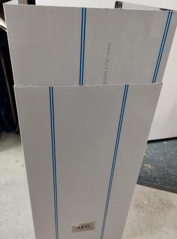 AEG Afzuigkap - Zo goed als nieuw kan in elkaar geschoven