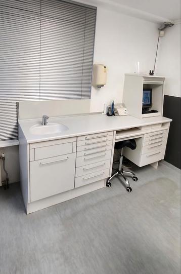 Diverse kasten wandrn met veel lades - gratis af te halen op