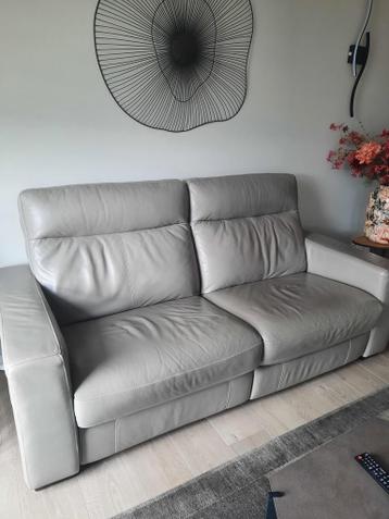 Leren bankstel 2,5 zits elektronisch verstelbaar en fauteuil