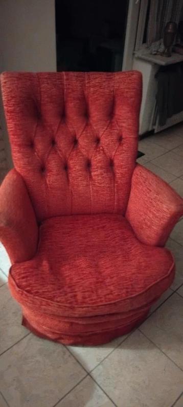 Free vintage red chair