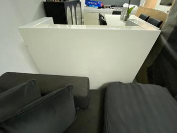 Witte vierkante salontafel