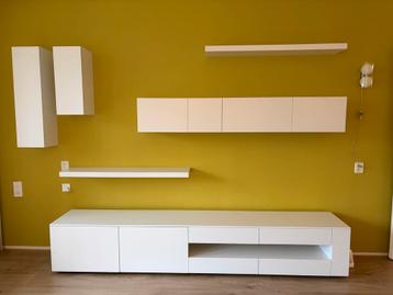 Wandkast wit design - Nieuwstaat - Gratis!