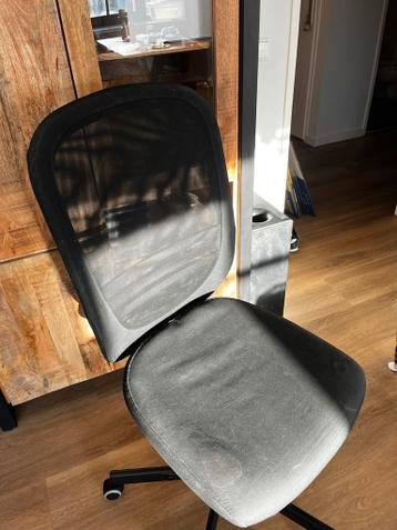 Gratis IKEA bureaustoel - defect?