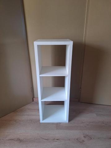 Witte vakkenkast - B39 x D33,5 x H108 cm