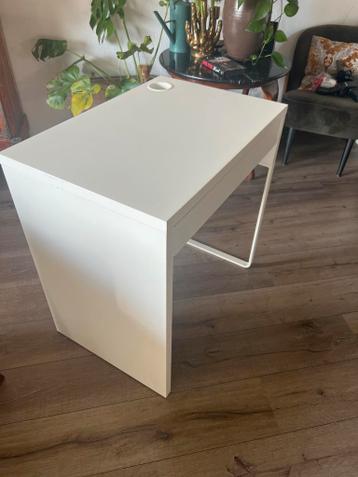 IKEA Bureautje - Gratis Af te Halen
