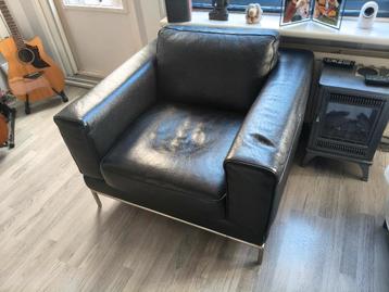 Zwarte lederlook stoel