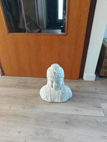 Boeddhabeeld aardewerk ongeveer 30 cm hoog
