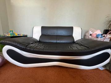 Design bank 2-zits in goede staat