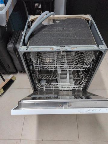 Kapotte Inbouw Vaatwasser - Onderdelen of Reparatie